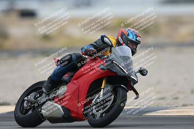 media/Nov-15-2025-Race Pace (Sat) [[8de605a2d8]]/Non Verified Riders (1st 20 Minutes)/Turn 4 (1010am)/